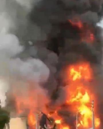 救援現(xiàn)場(chǎng)。